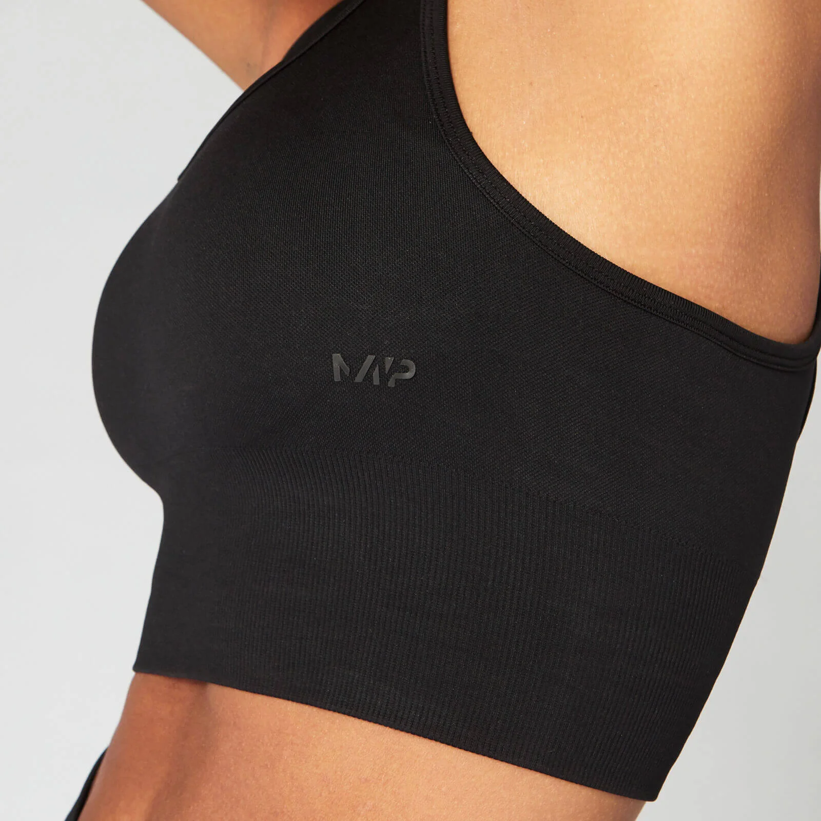 MP Women’s Shape Seamless Ultra Cross Strap Bra Black