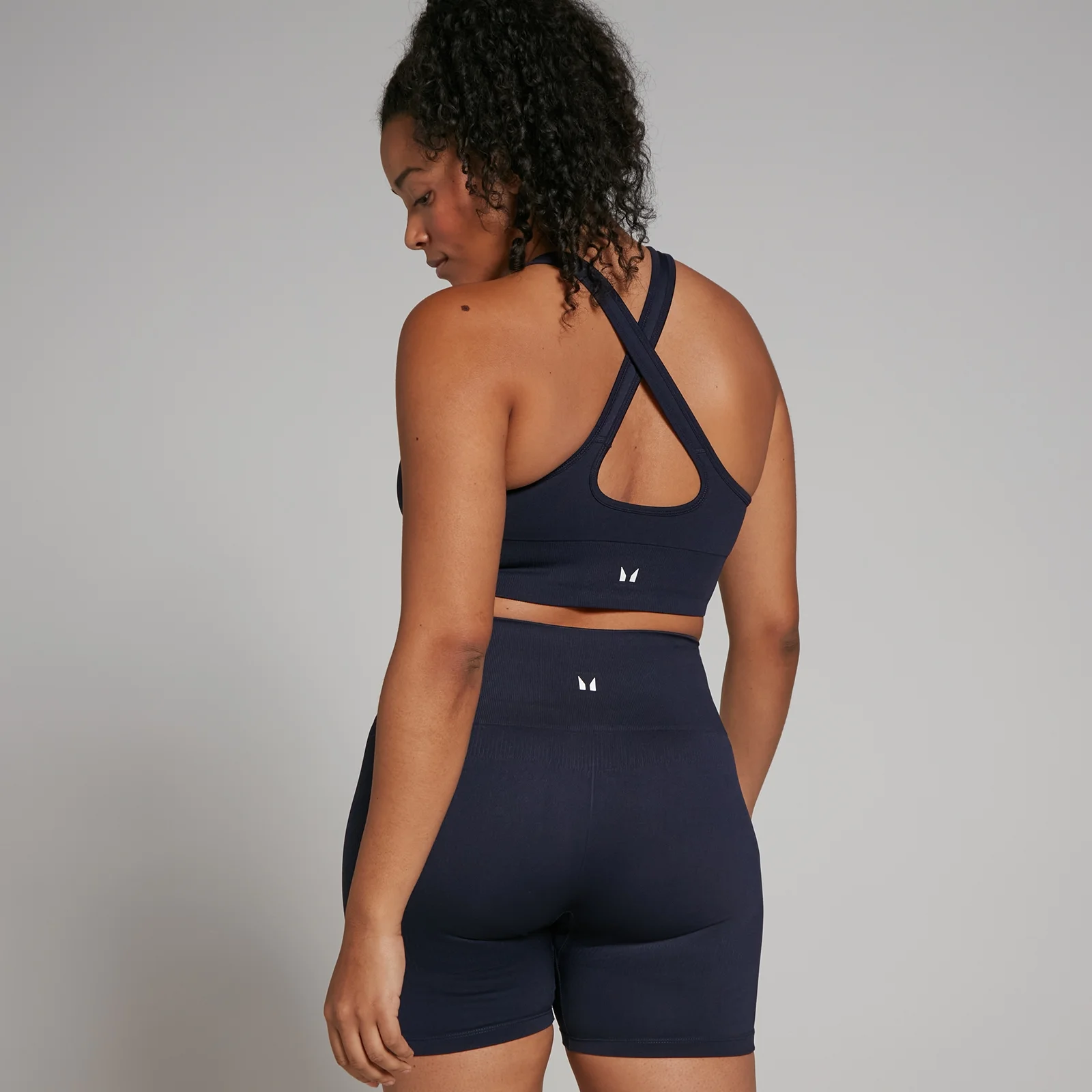 MP Women's Shape Seamless Sports Bra - Navy - XS Image 2