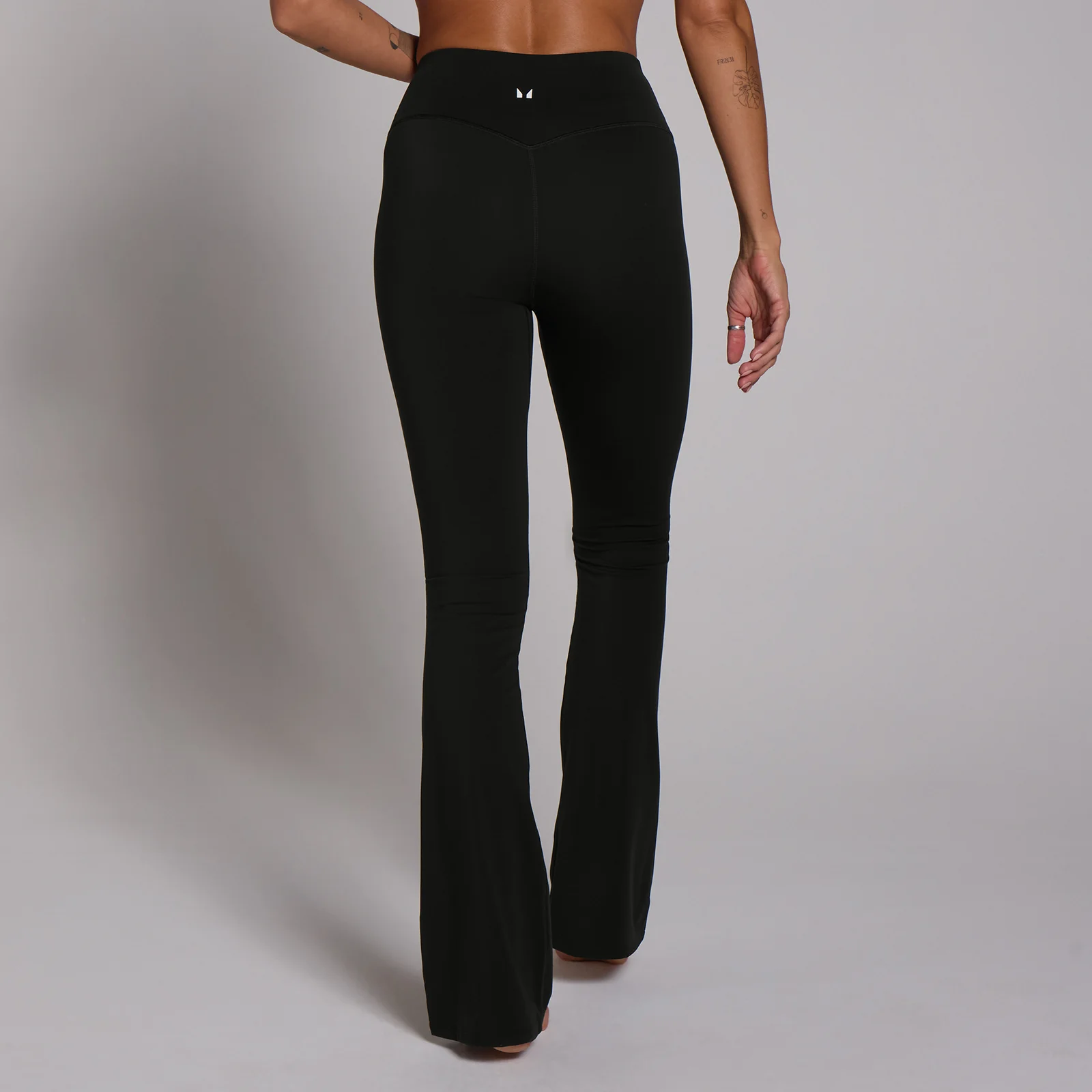 MP Women's Tempo Tall Flared Leggings - Black - XS Image 1
