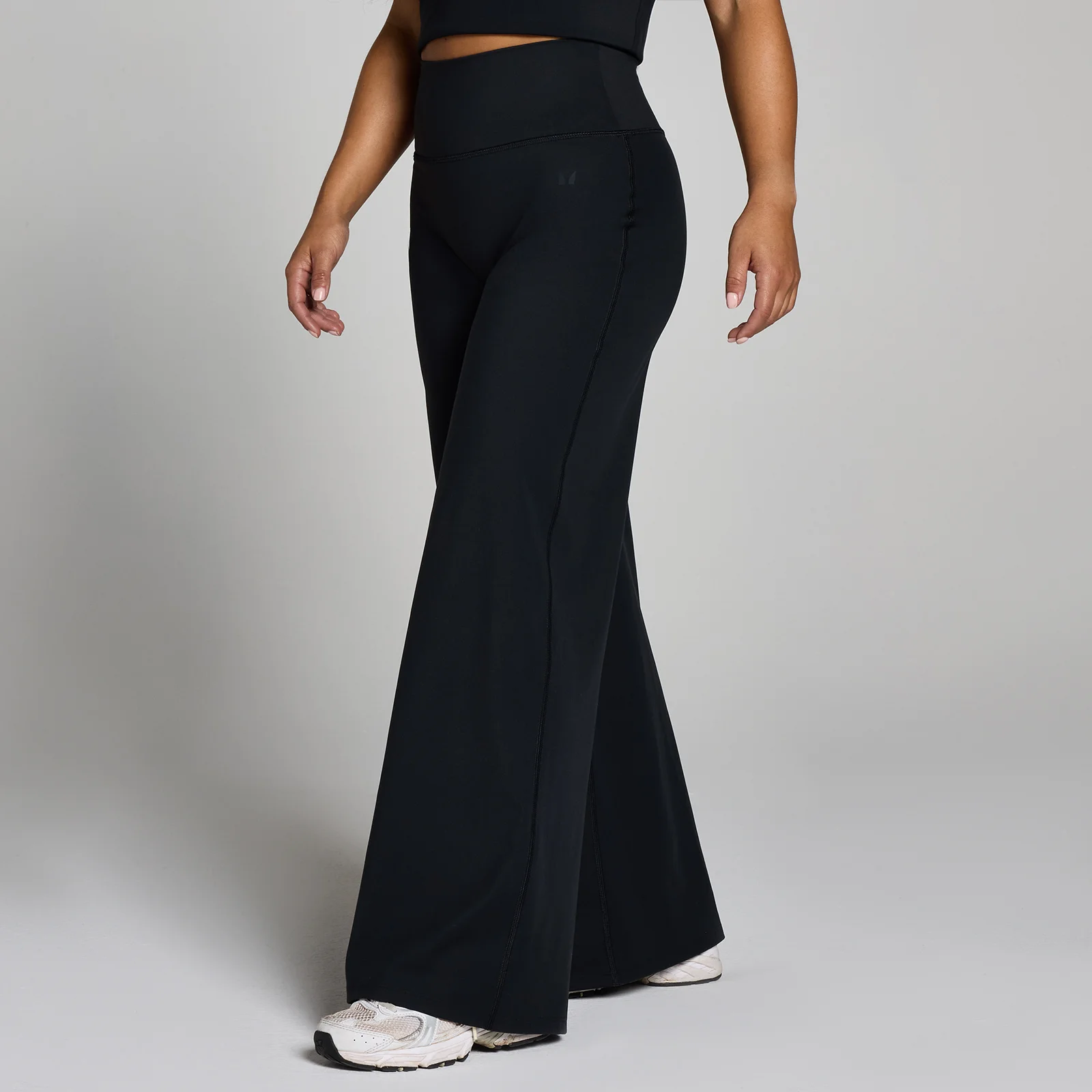 MP Women's Petite Tempo Wide Leg Trousers - Black - XL Image 1