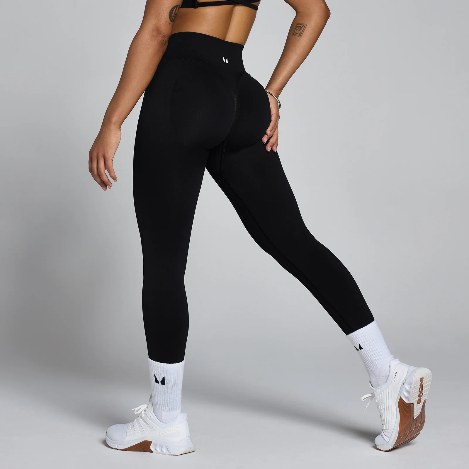 MP Women's Lift Seamless Scrunch Leggings - Black - XS Image 1